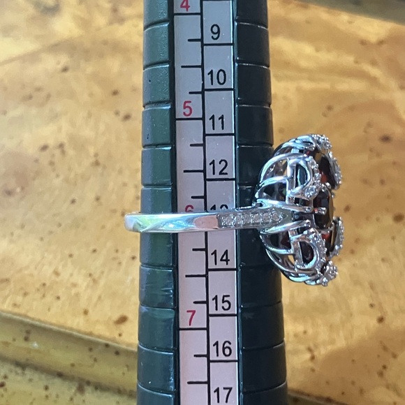 Artistic Natural Red Garnet Sterling Silver Cocktail Ring Size 6 - Picture 8 of 9